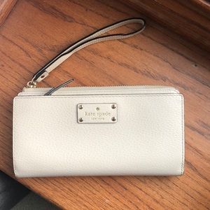 Kate spade wristlet
